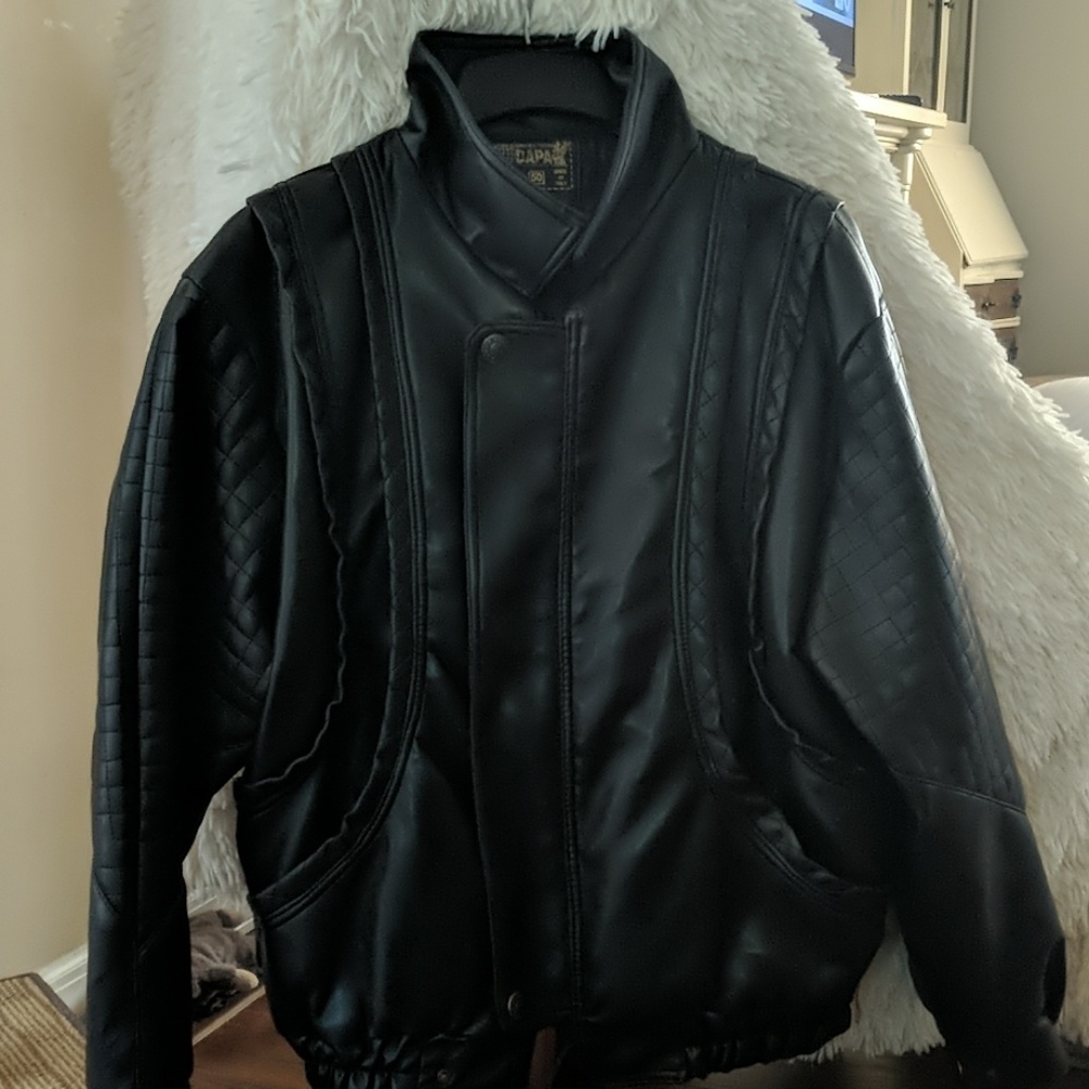 Men's leather bomber jacket